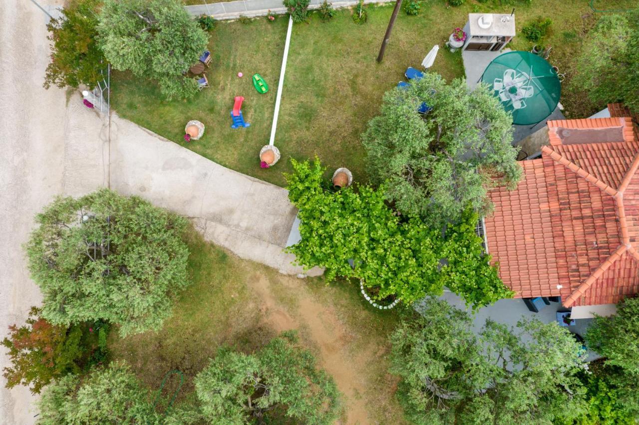 אסטריס Kiriakos Holiday Home מראה חיצוני תמונה