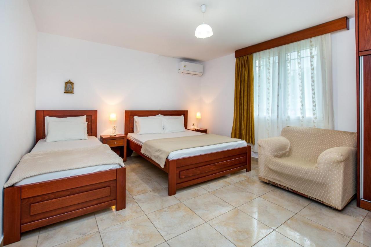 אסטריס Kiriakos Holiday Home מראה חיצוני תמונה