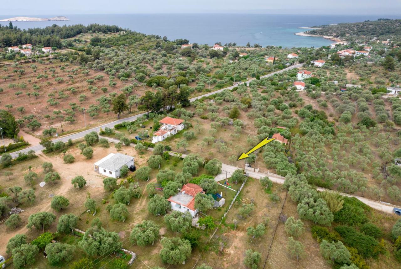 אסטריס Kiriakos Holiday Home מראה חיצוני תמונה