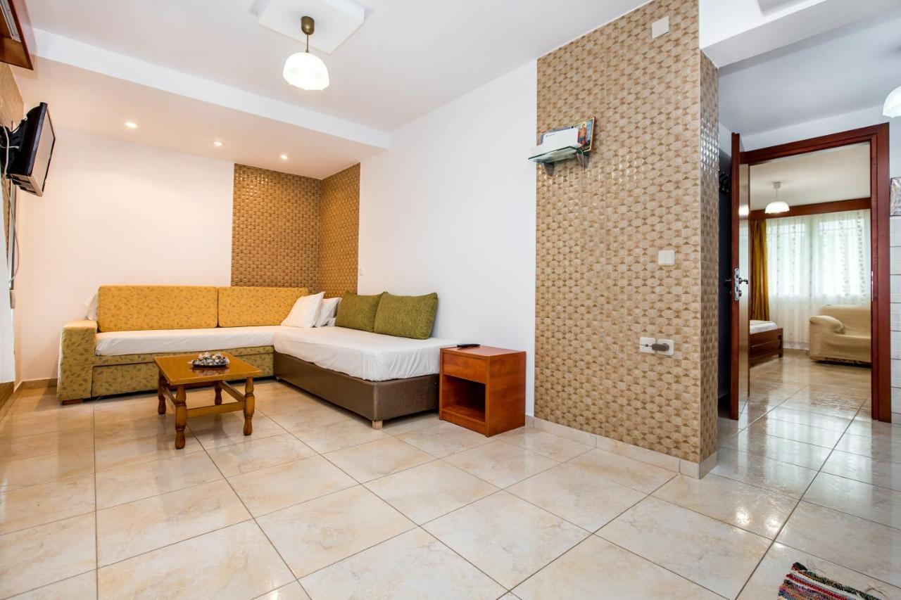 אסטריס Kiriakos Holiday Home מראה חיצוני תמונה