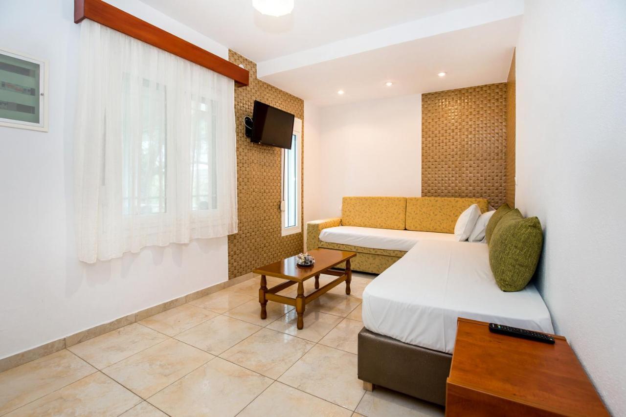 אסטריס Kiriakos Holiday Home מראה חיצוני תמונה