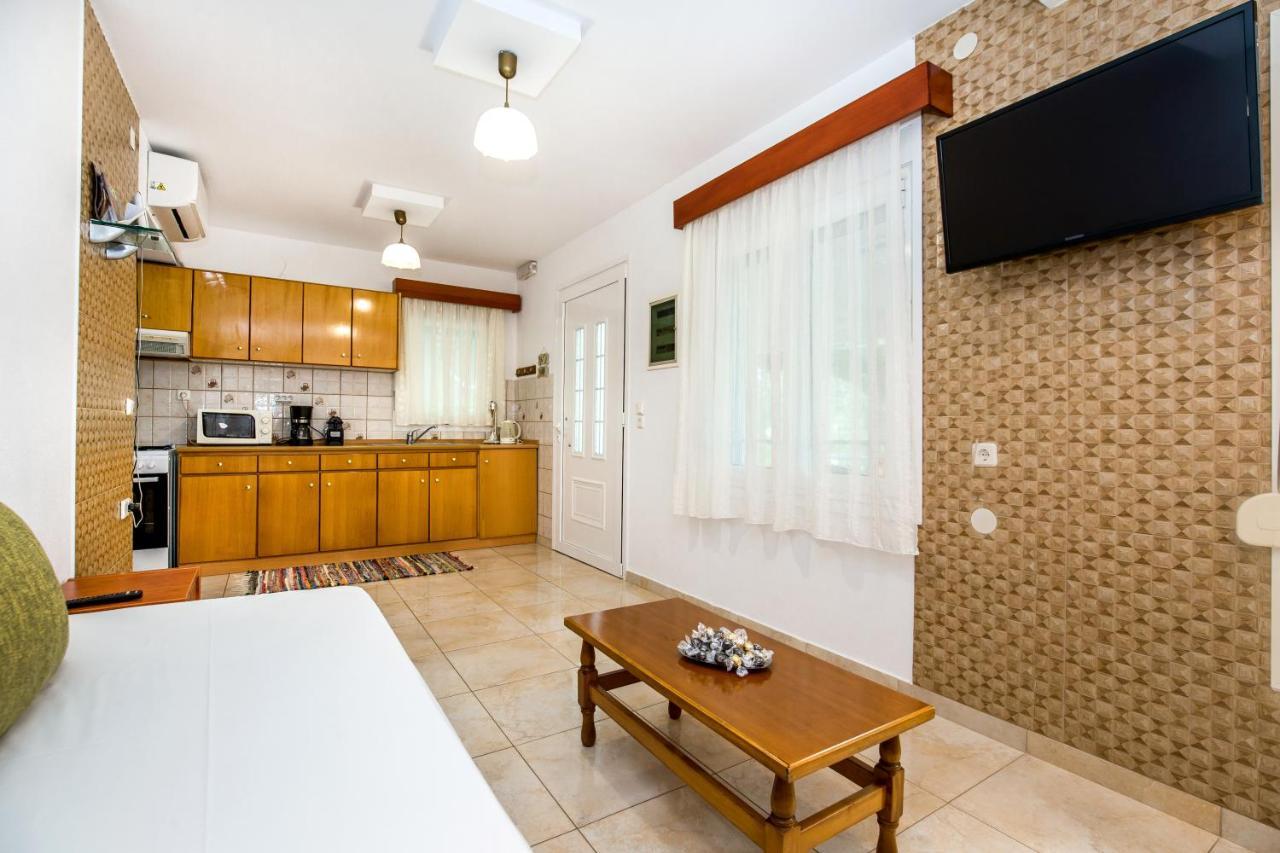 אסטריס Kiriakos Holiday Home מראה חיצוני תמונה