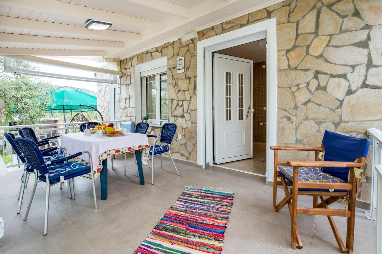 אסטריס Kiriakos Holiday Home מראה חיצוני תמונה