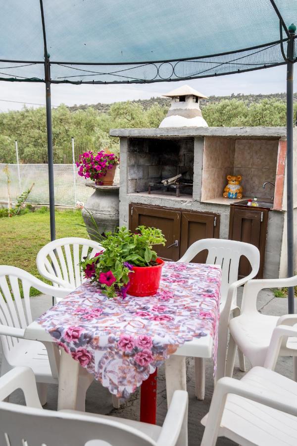 אסטריס Kiriakos Holiday Home מראה חיצוני תמונה