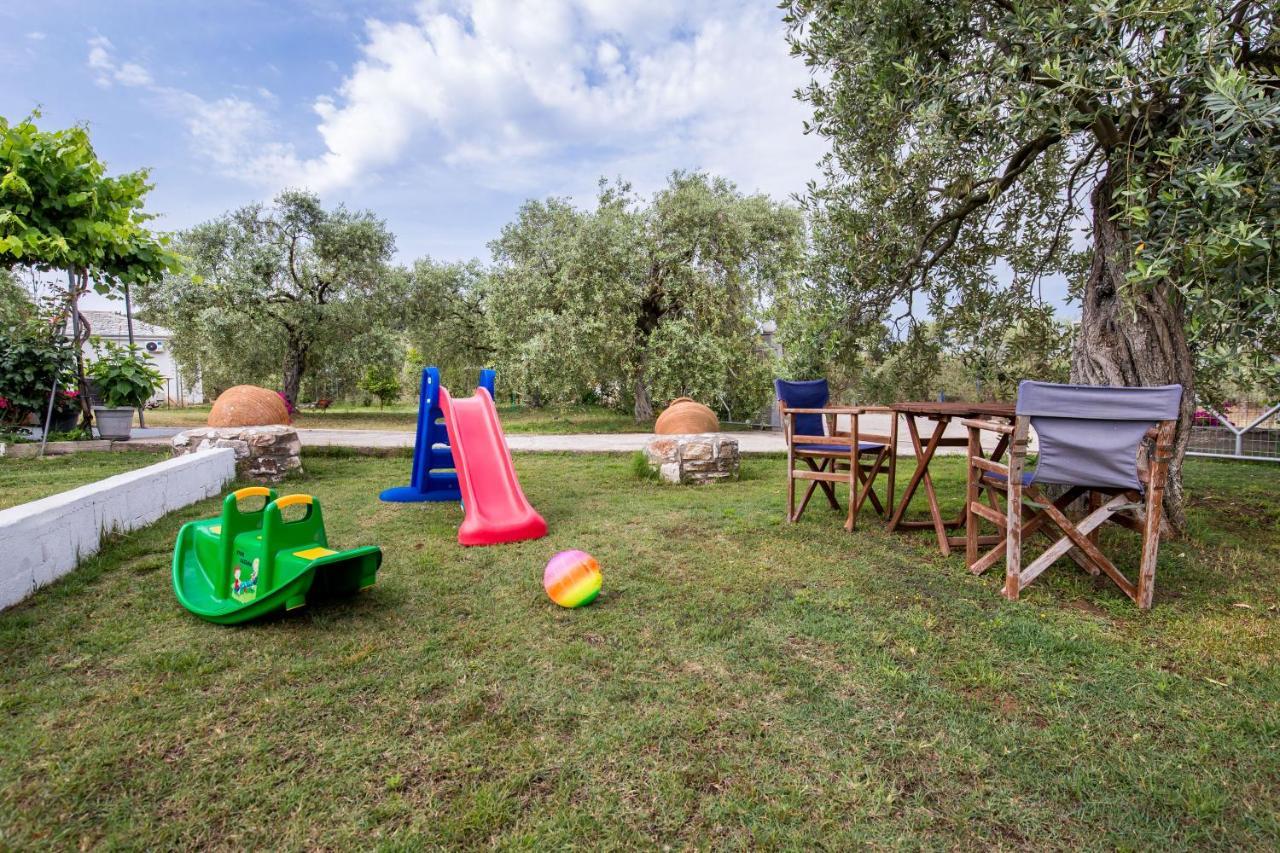 אסטריס Kiriakos Holiday Home מראה חיצוני תמונה