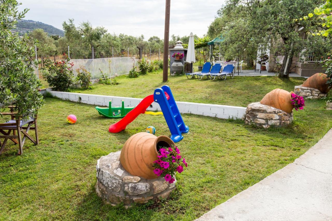 אסטריס Kiriakos Holiday Home מראה חיצוני תמונה
