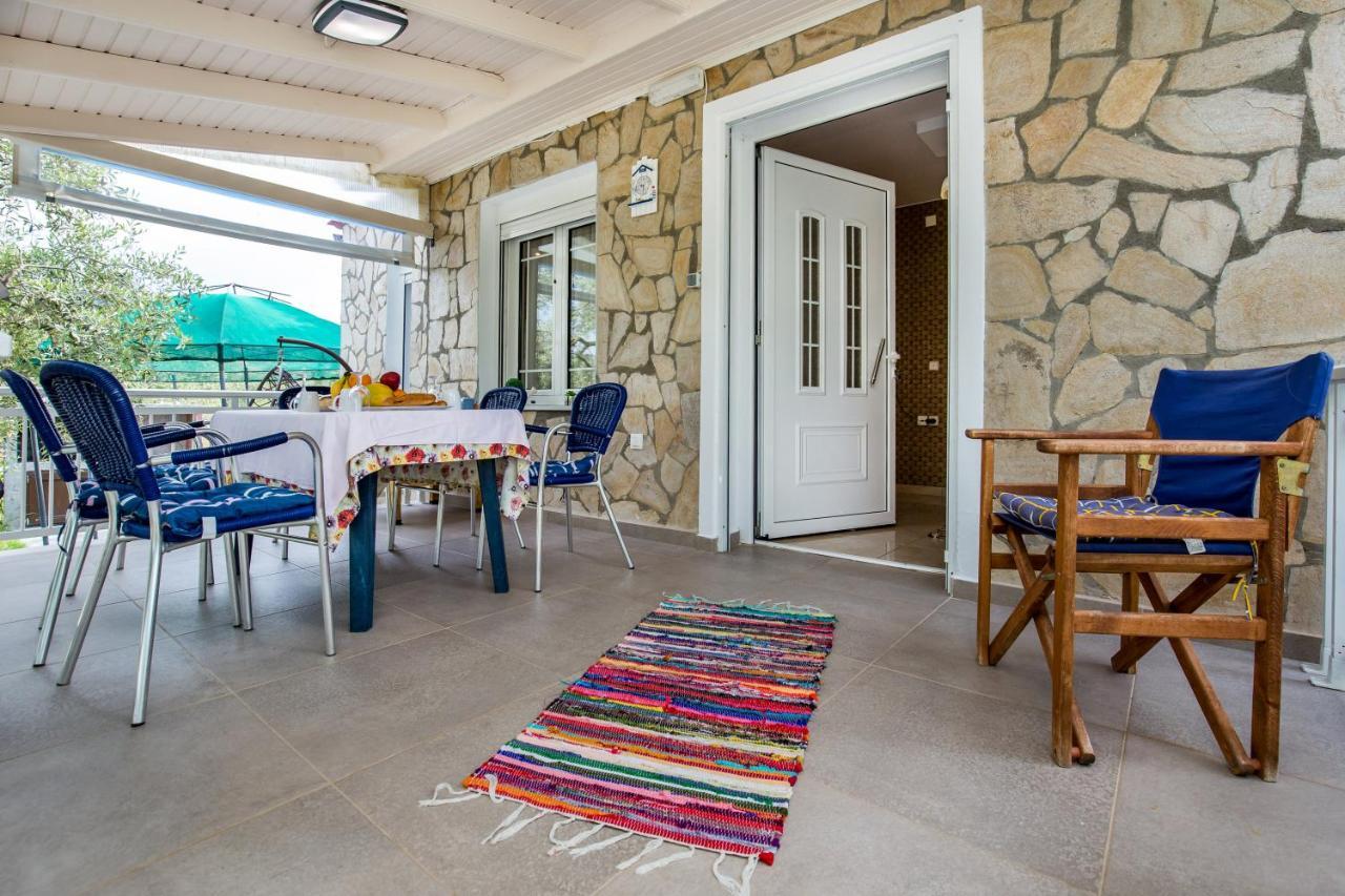 אסטריס Kiriakos Holiday Home מראה חיצוני תמונה